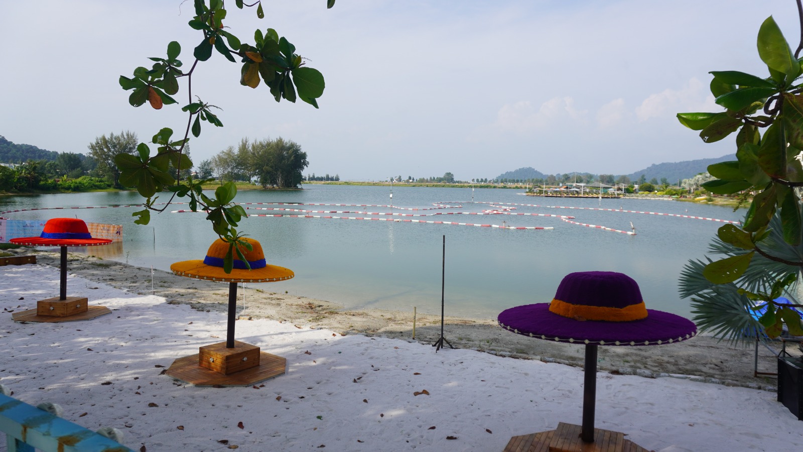 Sudut Santai Tepi Air di Funtasi Land Plus+